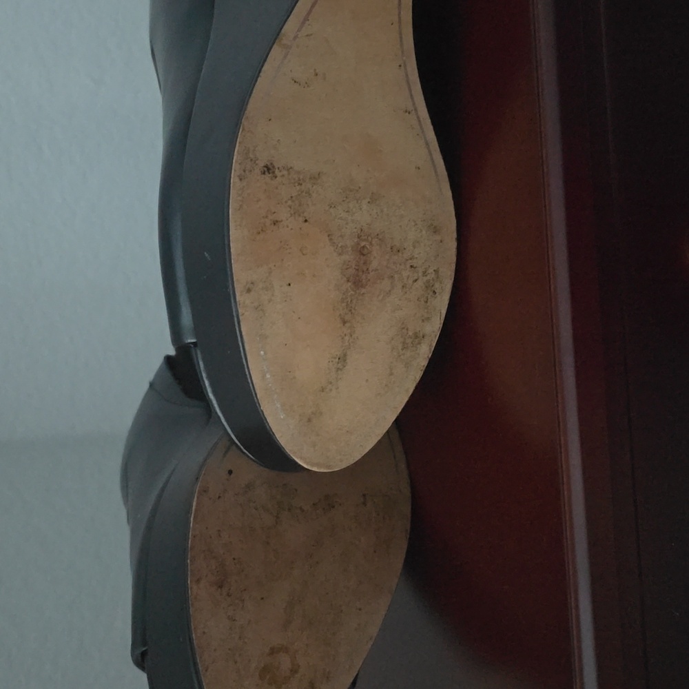 SUPER RARE 🖤 DKNY Raised Logo Black Wedge Mules 9 - Picture 8 of 9